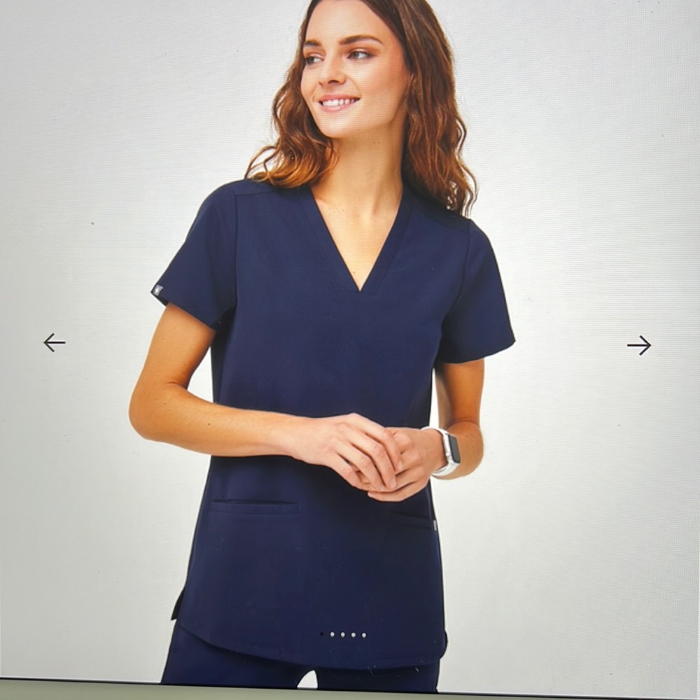Figs Casma Three-Pocket Scrub Top